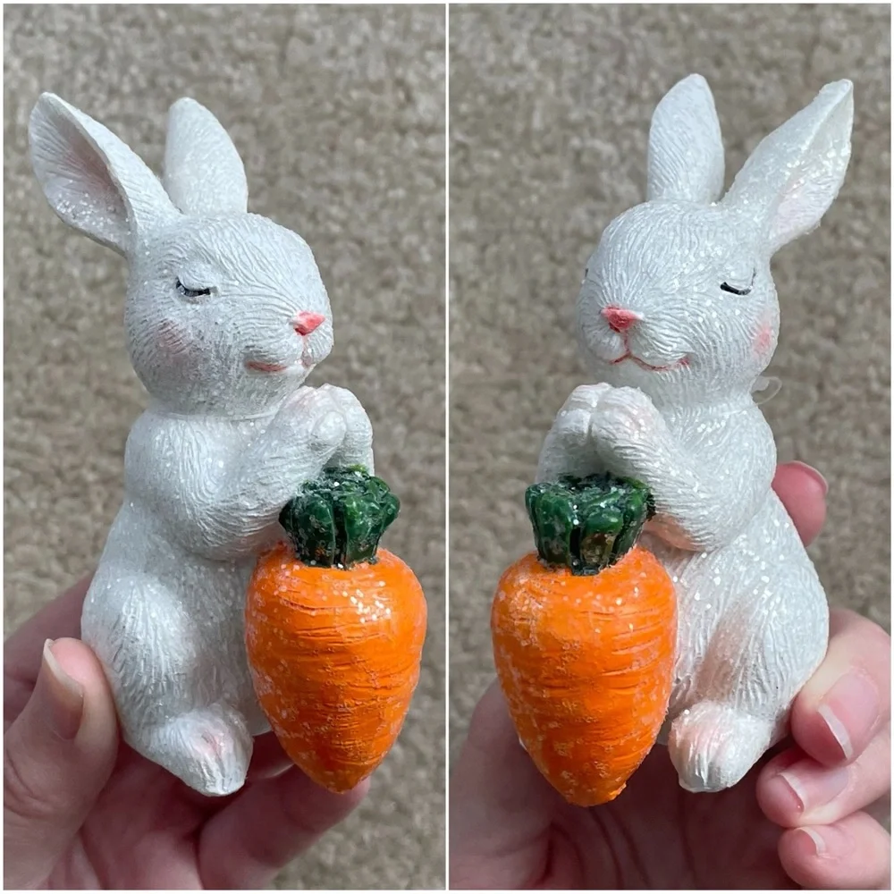 Bath & Body Works Glittery Bunny with Carrot Magnetic Candle Topper